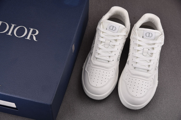d10r b27 sneaker