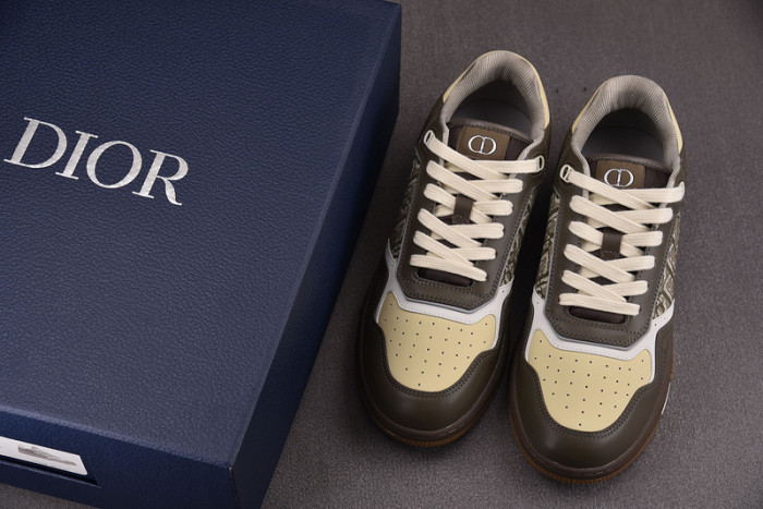 d10r b27 sneaker