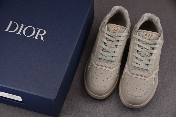 d10r b27 sneaker