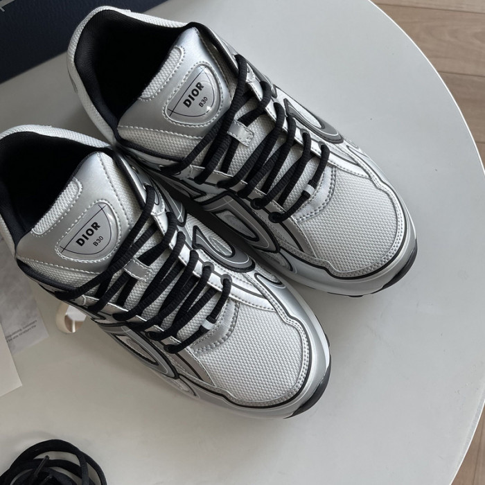 d10r b30 sneaker
