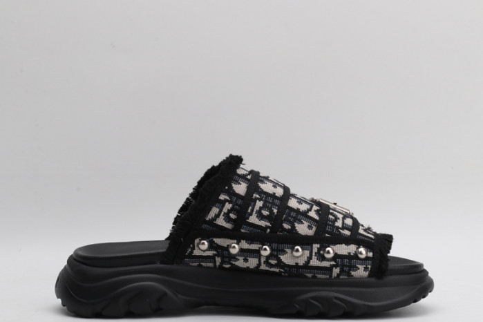 d10r slippers