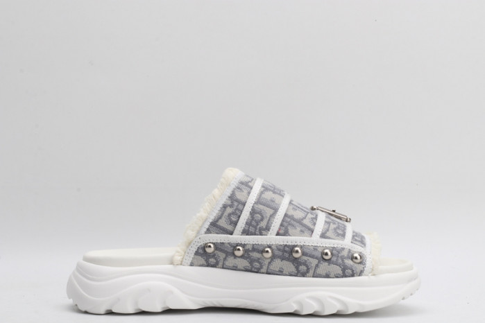 d10r slippers