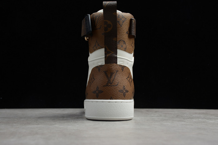 louiv stellar sneaker