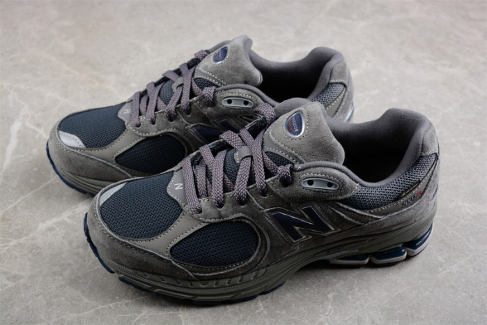 new balance 2002r m2002rxc