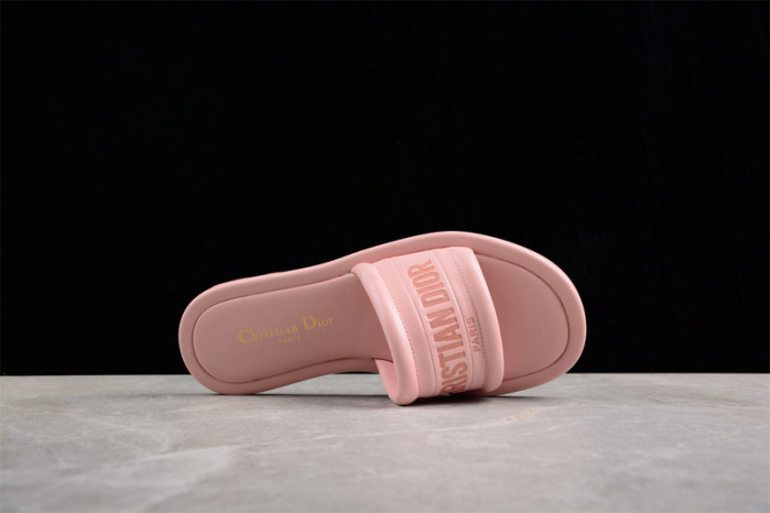 d10r slippers