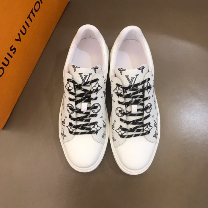 louiv beverly hills sneaker