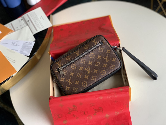 louiv bag 24*16*6cm