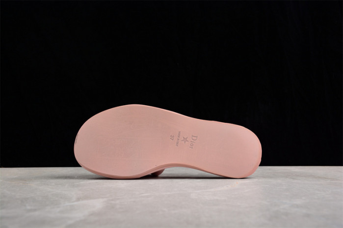 d10r slippers