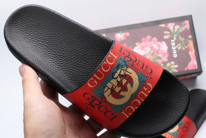 gucc slide