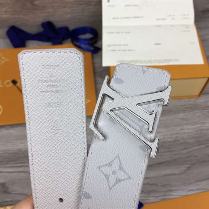 lou*s vu*tt belt