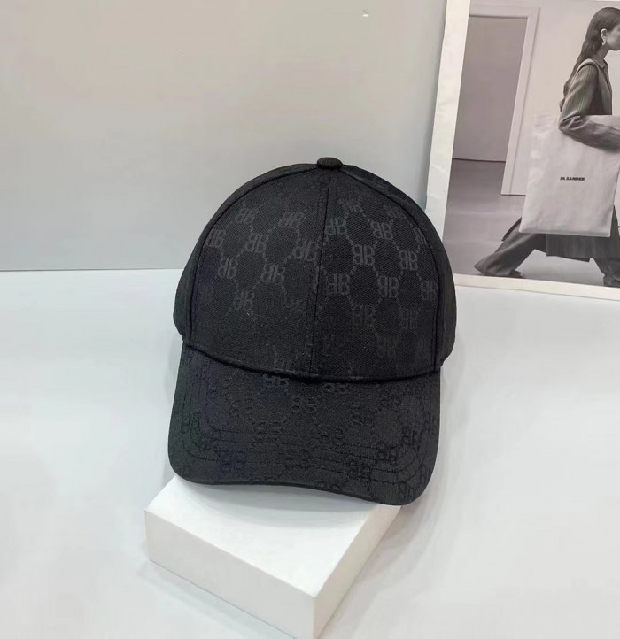 Ba*len*cia*ga hat3